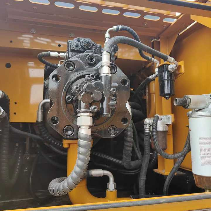 USED SANY 365H EXCAVATOR with Good Condition for Sale - Excavator: picture 3 USED SANY 365H EXCAVATOR with Good Condition for Sale - Excavator: picture 3
