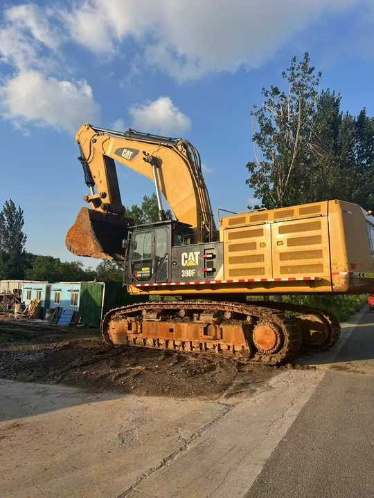 Used Caterpillar 390F Hydraulic Excavator Large Heavy Construction Machinery Cat390F Excavator in Very Good Condition for Sale - Crawler excavator: picture 3 Used Caterpillar 390F Hydraulic Excavator Large Heavy Construction Machinery Cat390F Excavator in Very Good Condition for Sale - Crawler excavator: picture 3