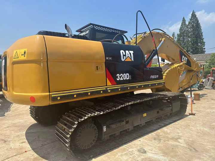 Used Caterpillar Excavators 320D Good Condition Used Excavators for Sale Second Hand Machine CAT Caterpillar 320D Excavadoras - Excavator: picture 2 Used Caterpillar Excavators 320D Good Condition Used Excavators for Sale Second Hand Machine CAT Caterpillar 320D Excavadoras - Excavator: picture 2