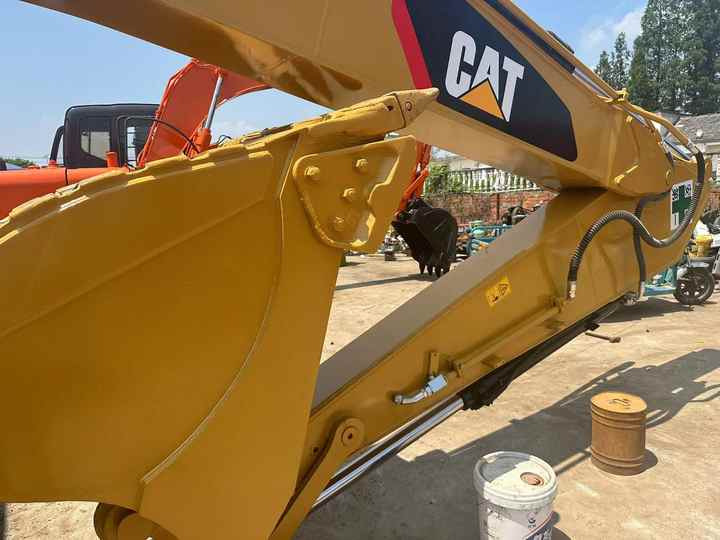 Used Caterpillar Excavators 320D Good Condition Used Excavators for Sale Second Hand Machine CAT Caterpillar 320D Excavadoras - Excavator: picture 4 Used Caterpillar Excavators 320D Good Condition Used Excavators for Sale Second Hand Machine CAT Caterpillar 320D Excavadoras - Excavator: picture 4