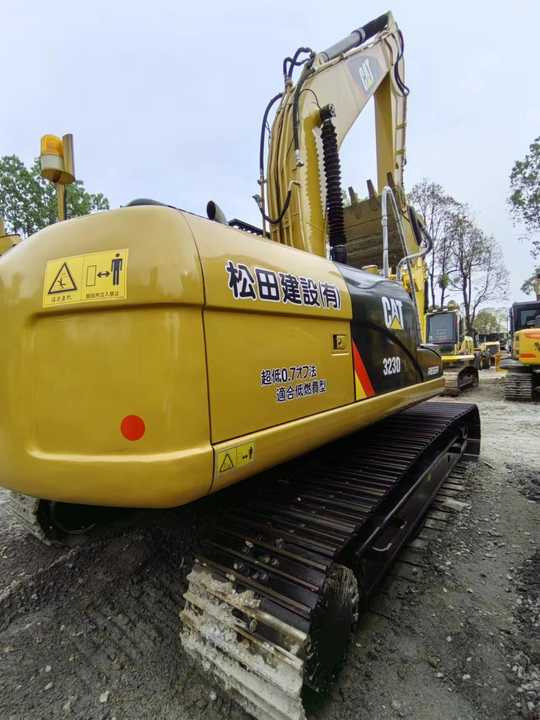 Used Digger CAT 323DL Construction Machinery Construction Digger Used CAT 323DL Cheap Excavator - Crawler excavator: picture 4 Used Digger CAT 323DL Construction Machinery Construction Digger Used CAT 323DL Cheap Excavator - Crawler excavator: picture 4