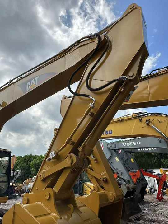 Used Digger CAT 330BL Construction Machinery Construction Digger Used CAT 330BL Cheap Excavator - Crawler excavator: picture 5 Used Digger CAT 330BL Construction Machinery Construction Digger Used CAT 330BL Cheap Excavator - Crawler excavator: picture 5