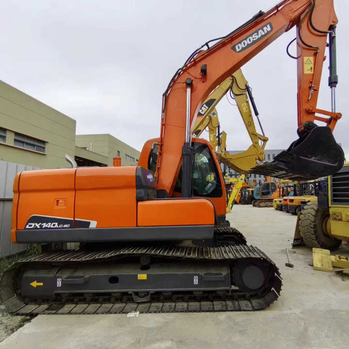 Used Digger DOOSAN DX140 Construction Machinery Construction Digger Used DOOSAN DX140 Cheap Excavator - Crawler excavator: picture 1 Used Digger DOOSAN DX140 Construction Machinery Construction Digger Used DOOSAN DX140 Cheap Excavator - Crawler excavator: picture 1