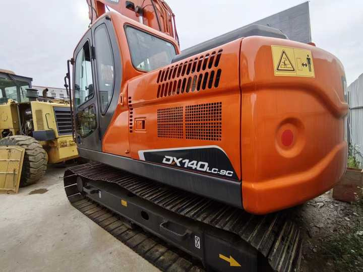 Used Digger DOOSAN DX140 Construction Machinery Construction Digger Used DOOSAN DX140 Cheap Excavator - Crawler excavator: picture 5 Used Digger DOOSAN DX140 Construction Machinery Construction Digger Used DOOSAN DX140 Cheap Excavator - Crawler excavator: picture 5
