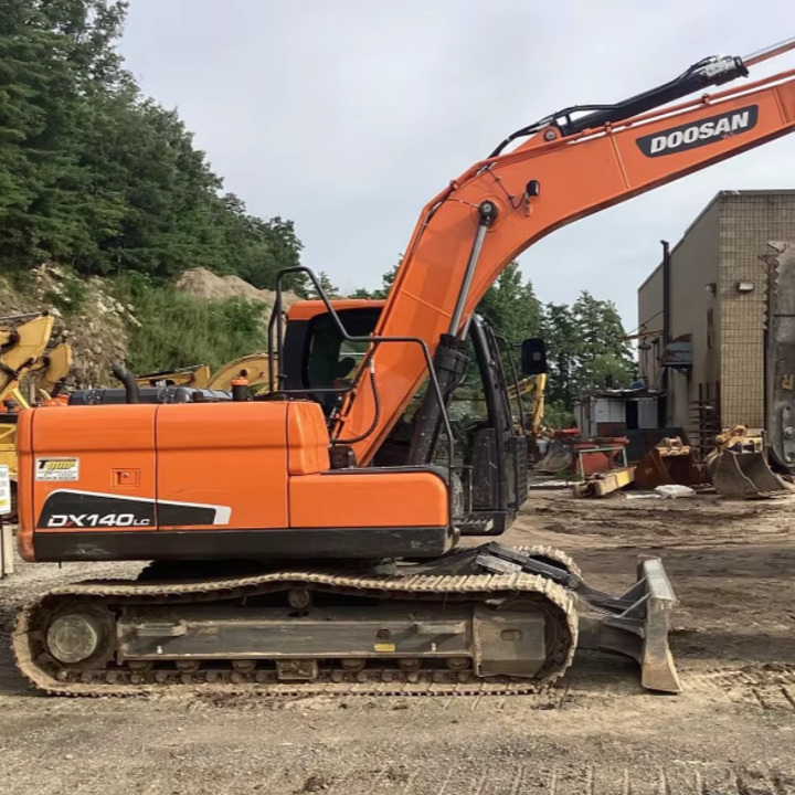 Used Digger DOOSAN DX140 Construction Machinery Construction Digger Used DOOSAN DX140 Cheap Excavator - Crawler excavator: picture 1 Used Digger DOOSAN DX140 Construction Machinery Construction Digger Used DOOSAN DX140 Cheap Excavator - Crawler excavator: picture 1