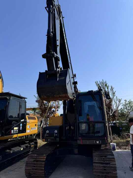 Used Digger VOLVO EC140 Construction Machinery Construction Digger Used VOLVO EC140 Cheap Excavator - Crawler excavator: picture 2 Used Digger VOLVO EC140 Construction Machinery Construction Digger Used VOLVO EC140 Cheap Excavator - Crawler excavator: picture 2