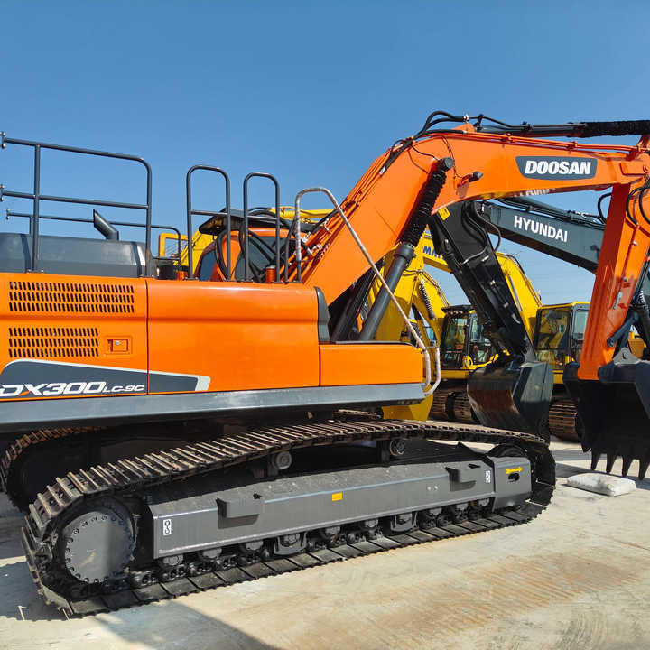 Used Doosan DX300LC-9C Excavator with Little Time Used in Excellent Condition Korea Brand Doosan 30 Tons Excavator for Sale - Crawler excavator: picture 1 Used Doosan DX300LC-9C Excavator with Little Time Used in Excellent Condition Korea Brand Doosan 30 Tons Excavator for Sale - Crawler excavator: picture 1