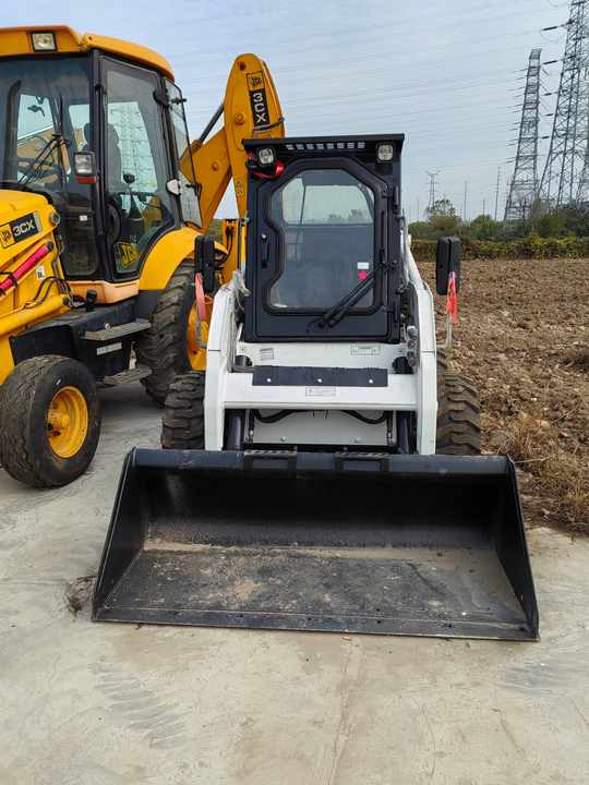 Used Imported Machine bobcat S18 Skid Steer Loader for Sale bobcat S16 S17 S18 in Stock - Skid steer loader: picture 3 Used Imported Machine bobcat S18 Skid Steer Loader for Sale bobcat S16 S17 S18 in Stock - Skid steer loader: picture 3