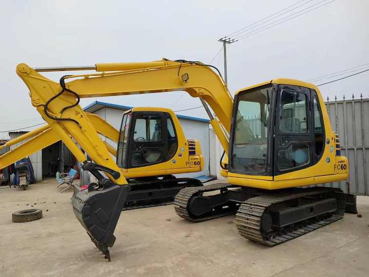 Used Komatsu 60 Excavator for Sale---Good Condition - Crawler excavator: picture 5 Used Komatsu 60 Excavator for Sale---Good Condition - Crawler excavator: picture 5