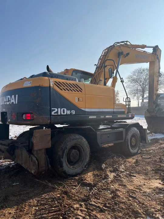 Used Korea Brand Original hyundai 210w-9 Wheel Excavator for Sale Used hyundai Wheel Excavator - Wheel excavator: picture 3 Used Korea Brand Original hyundai 210w-9 Wheel Excavator for Sale Used hyundai Wheel Excavator - Wheel excavator: picture 3