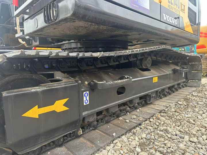 Used Original Volvo EC140 Excavator on Sale - Crawler excavator: picture 5 Used Original Volvo EC140 Excavator on Sale - Crawler excavator: picture 5