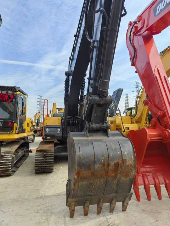 Used VOLVO EC210 Excavators Hydraulic Excavators - Crawler excavator: picture 5 Used VOLVO EC210 Excavators Hydraulic Excavators - Crawler excavator: picture 5