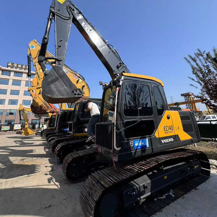 Used Volvo 14 Tonne Crawler Excavator Volvo Ec140 Excavator Good Condition Low Price Good Quality for Sale - Crawler excavator: picture 1 Used Volvo 14 Tonne Crawler Excavator Volvo Ec140 Excavator Good Condition Low Price Good Quality for Sale - Crawler excavator: picture 1