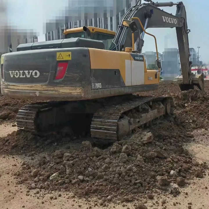 Used Volvo Brand Original EC200B Model Excavator with Good Working Condition for Sale - Crawler excavator: picture 4 Used Volvo Brand Original EC200B Model Excavator with Good Working Condition for Sale - Crawler excavator: picture 4