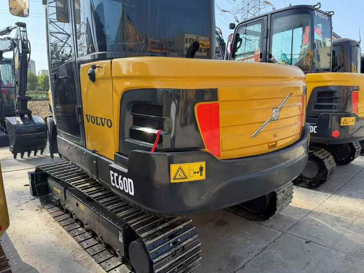 Used volvo Ec60 Mini 6tons Excavator in Stock for Sale Excellent Condition volvo Ec60 Ec140 Excavator Low Working Hours - Crawler excavator: picture 5 Used volvo Ec60 Mini 6tons Excavator in Stock for Sale Excellent Condition volvo Ec60 Ec140 Excavator Low Working Hours - Crawler excavator: picture 5