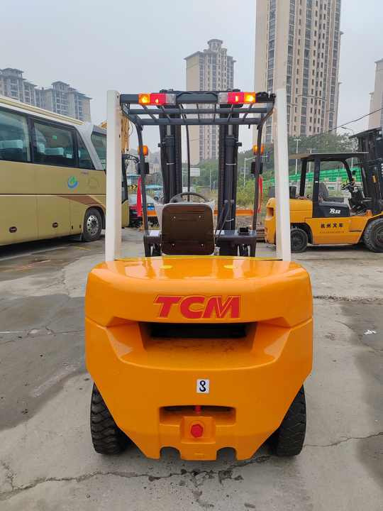 Very Cheap Price 3 Tonne TCM Forklift Run Performance TCM30 Forklift for Sale - Forklift: picture 5 Very Cheap Price 3 Tonne TCM Forklift Run Performance TCM30 Forklift for Sale - Forklift: picture 5