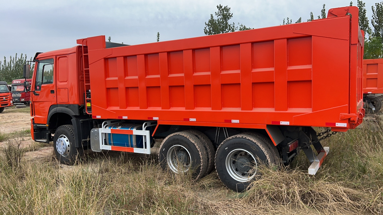 Howo 6*4 - Tipper: picture 3 Howo 6*4 - Tipper: picture 3