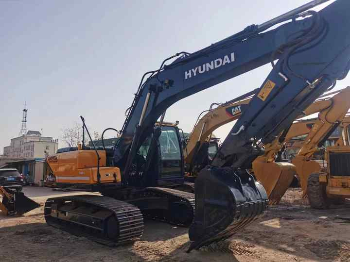Hyundai Excavator Used Machine 210-9s Heavy Construction Equipment Crawler Excavator Hot Sale - Excavator: picture 2 Hyundai Excavator Used Machine 210-9s Heavy Construction Equipment Crawler Excavator Hot Sale - Excavator: picture 2