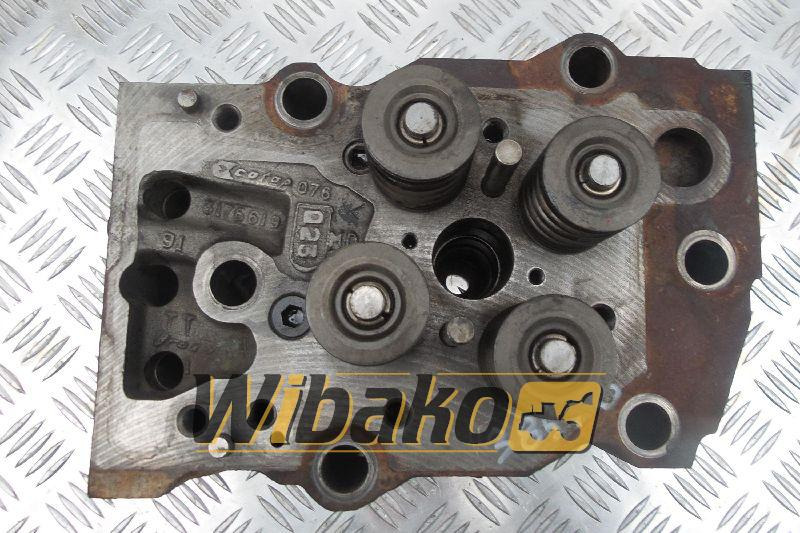 Cylinder head for engine Cummins KT19 3176619 - Cylinder head for Construction machinery: picture 1 Cylinder head for engine Cummins KT19 3176619 - Cylinder head for Construction machinery: picture 1