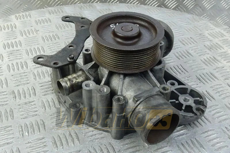 Deutz 04901740 - Water pump: picture 1 Deutz 04901740 - Water pump: picture 1