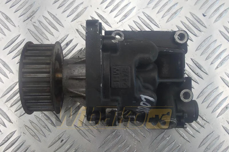 Deutz D2011 L04 I 2478 - Water pump: picture 1 Deutz D2011 L04 I 2478 - Water pump: picture 1