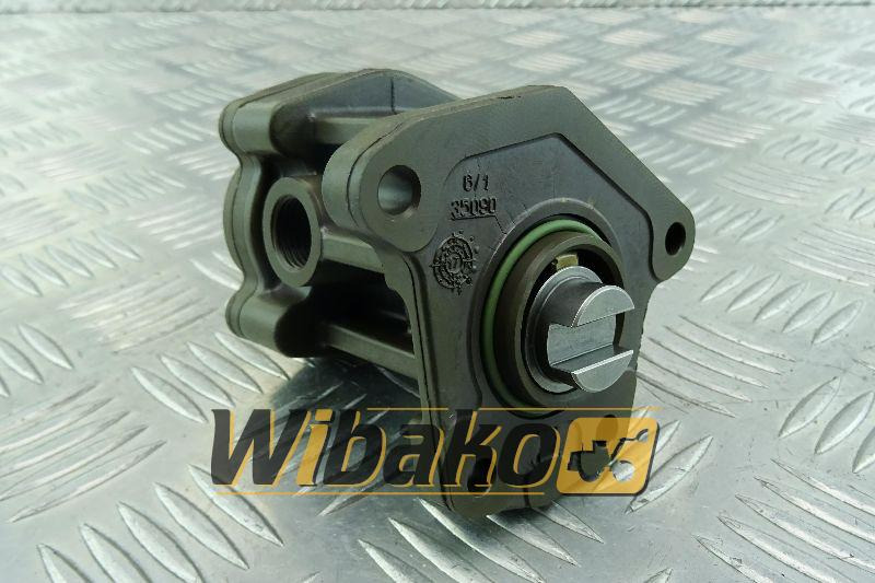 Fuel Feed Pump Bosch FP/ZP18/L1S 0440020 - Fuel pump for Construction machinery: picture 1 Fuel Feed Pump Bosch FP/ZP18/L1S 0440020 - Fuel pump for Construction machinery: picture 1
