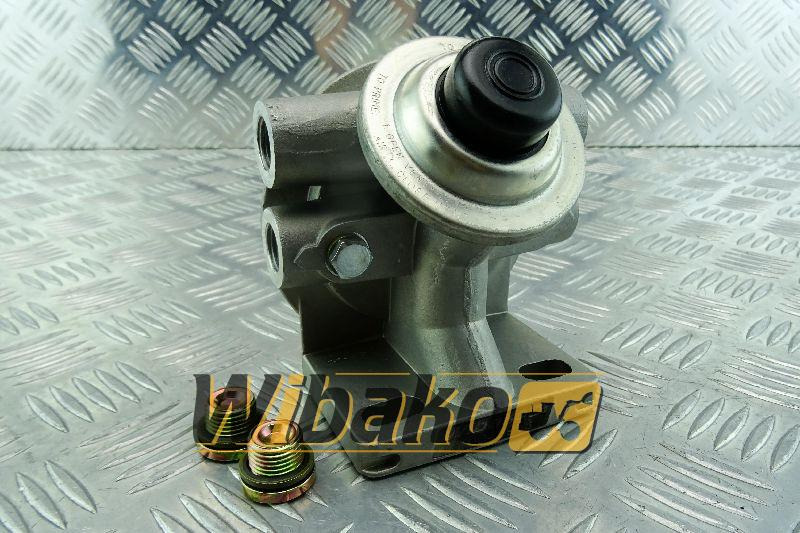 Fuel filter bracket Liebherr 10046958 - Fuel filter for Construction machinery: picture 1 Fuel filter bracket Liebherr 10046958 - Fuel filter for Construction machinery: picture 1