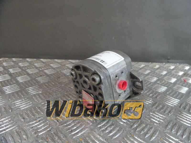 Gear pump Poclain 30227763 - Hydraulic pump for Construction machinery: picture 1 Gear pump Poclain 30227763 - Hydraulic pump for Construction machinery: picture 1