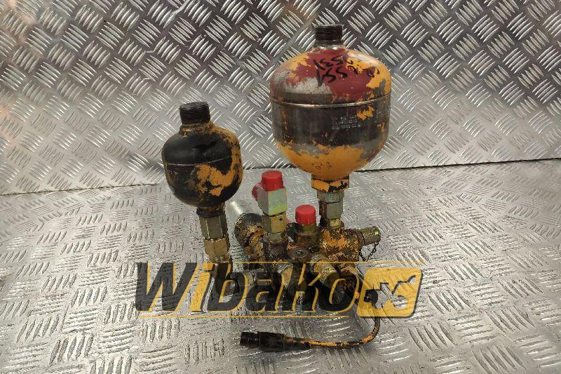 Valves set Wabco 4773970070 - Hydraulic valve for Construction machinery: picture 1 Valves set Wabco 4773970070 - Hydraulic valve for Construction machinery: picture 1