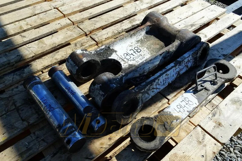 Volvo EC240 - Excavator bucket: picture 1 Volvo EC240 - Excavator bucket: picture 1