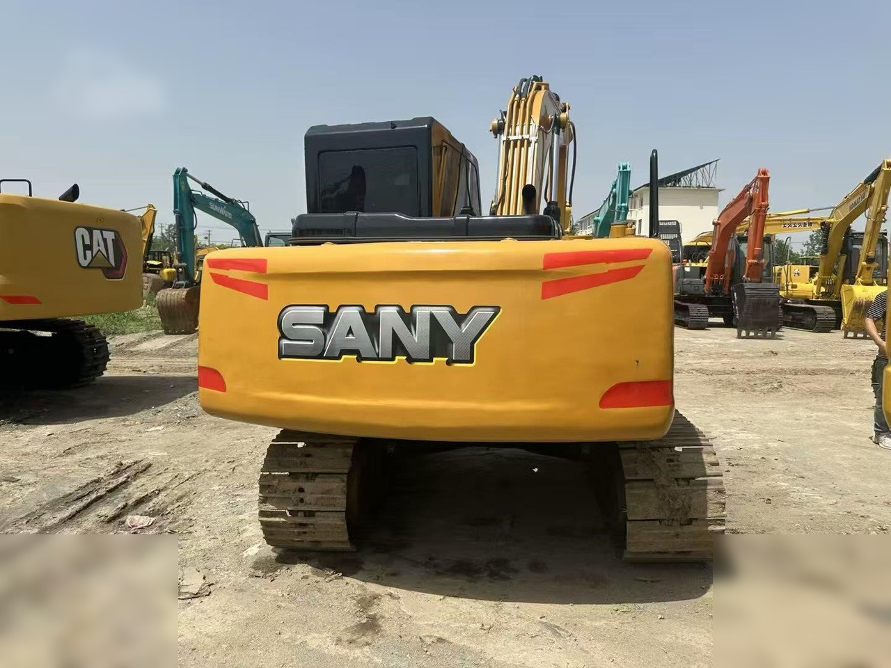 SANY SY135 - Crawler excavator: picture 2 SANY SY135 - Crawler excavator: picture 2