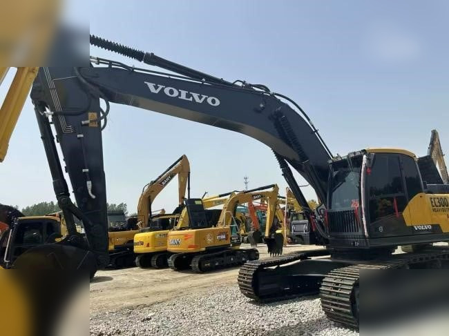 VOLVO EC300 - Crawler excavator: picture 4 VOLVO EC300 - Crawler excavator: picture 4