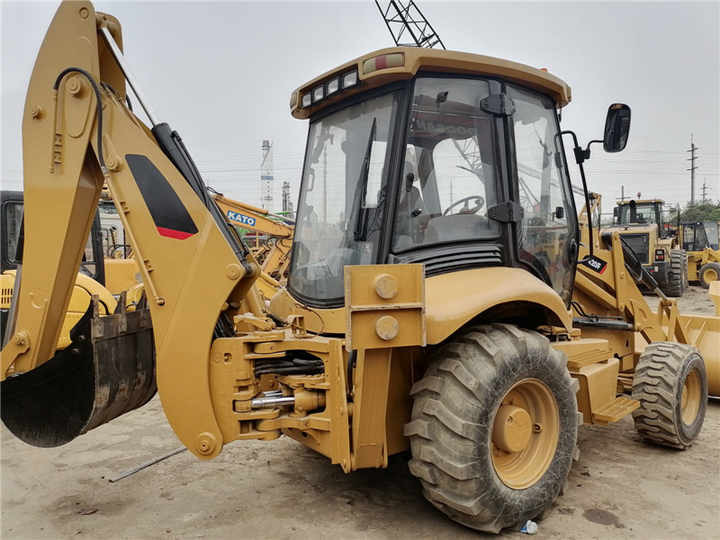 4x4 Backhoe Loaders CAT 420F Used Backhoe for Sale /Used CATERPILLAR 420F Backhoe Front End Loader - Bulldozer: picture 4 4x4 Backhoe Loaders CAT 420F Used Backhoe for Sale /Used CATERPILLAR 420F Backhoe Front End Loader - Bulldozer: picture 4