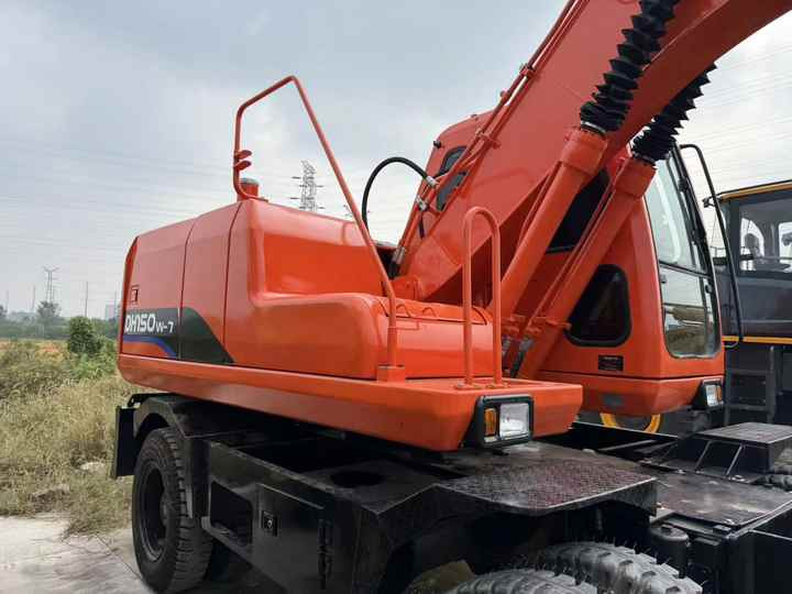 Leasing of  90% Brand New Doosan Brand Dh150w-7 Wheel Excavator in Stock  Used Korea Brand Doosan Dh55  Dh60 Dh150 Dh210 Excavator for Sale [ Copy ] [ Copy ] 90% Brand New Doosan Brand Dh150w-7 Wheel Excavator in Stock  Used Korea Brand Doosan Dh55  Dh60 Dh150 Dh210 Excavator for Sale [ Copy ] [ Copy ]: picture 6
