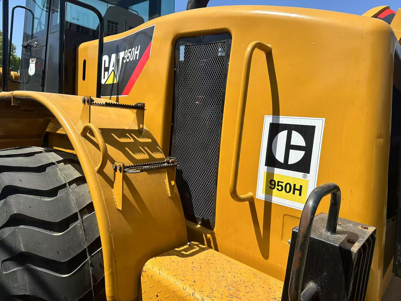 CATERPILLAR 950H wheel loader in stock for sale - Wheel loader: picture 3 CATERPILLAR 950H wheel loader in stock for sale - Wheel loader: picture 3