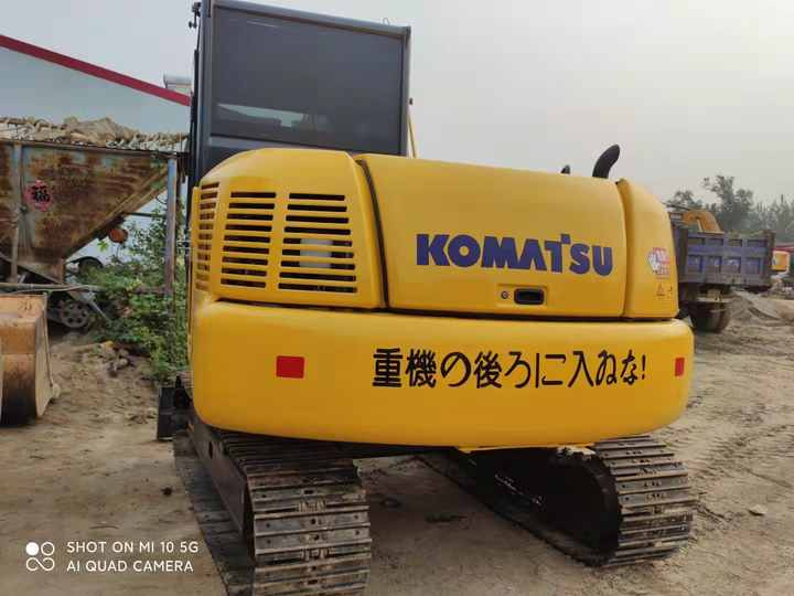Cheap Used Komatsu PC70 Crawler Excavator with High Efficiency Used Heavy Machinery Komatsu P70 Digger Cheap for Sale - Crawler excavator: picture 4 Cheap Used Komatsu PC70 Crawler Excavator with High Efficiency Used Heavy Machinery Komatsu P70 Digger Cheap for Sale - Crawler excavator: picture 4