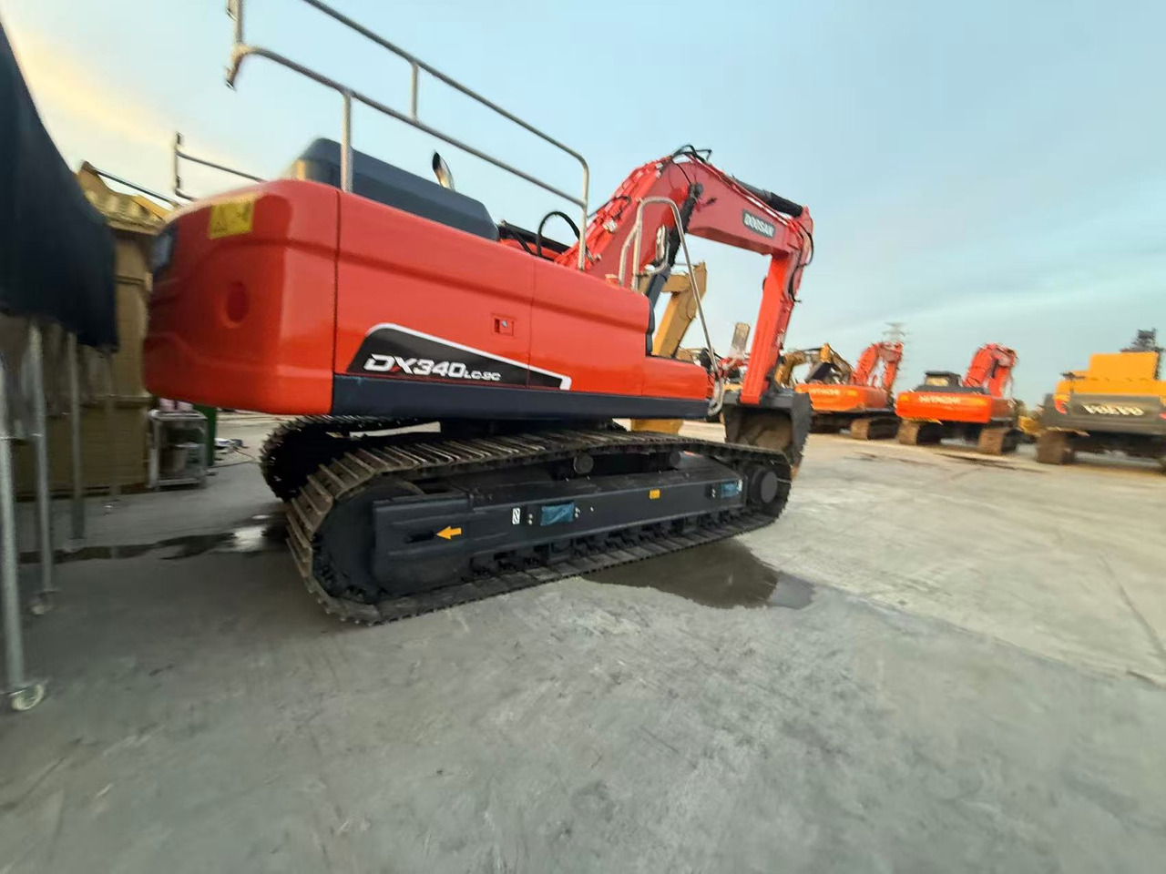 DOOSAN DOOSAN DX340 Crawler excavator for sale good quality for sale at low price - Crawler excavator: picture 5 DOOSAN DOOSAN DX340 Crawler excavator for sale good quality for sale at low price - Crawler excavator: picture 5