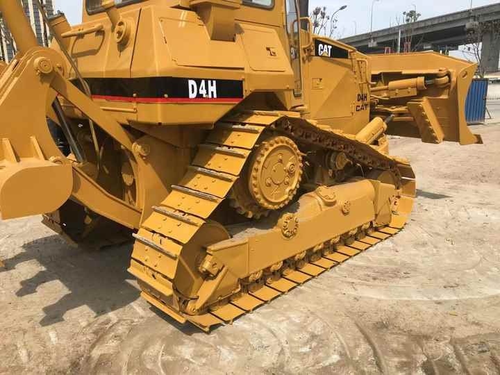 Good Condition D4H Bulldozer New Crawler Bulldozer with Parts Price Bulldozers - Bulldozer: picture 5 Good Condition D4H Bulldozer New Crawler Bulldozer with Parts Price Bulldozers - Bulldozer: picture 5