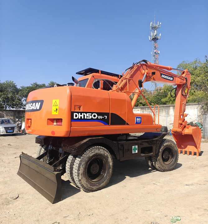 Good Condition Original Doosan DH150w-7 Wheel Excavator 15 Tons Used Doosan Dh150w-7 Excavator Used Wheel Excavator for Sale - Excavator: picture 2 Good Condition Original Doosan DH150w-7 Wheel Excavator 15 Tons Used Doosan Dh150w-7 Excavator Used Wheel Excavator for Sale - Excavator: picture 2