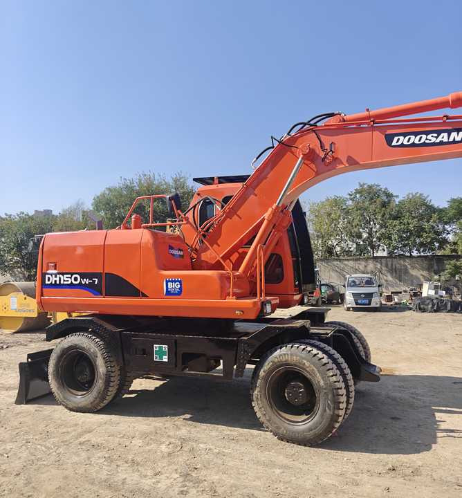 Good Condition Original Doosan DH150w-7 Wheel Excavator 15 Tons Used Doosan Dh150w-7 Excavator Used Wheel Excavator for Sale - Wheel excavator: picture 1 Good Condition Original Doosan DH150w-7 Wheel Excavator 15 Tons Used Doosan Dh150w-7 Excavator Used Wheel Excavator for Sale - Wheel excavator: picture 1