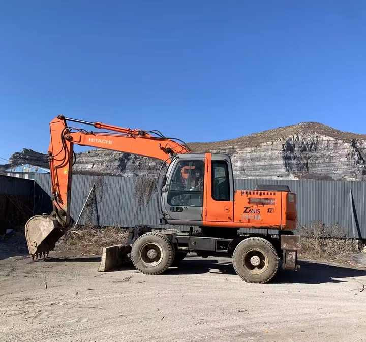 HITACHI ZX300 Excavator, Original Japan Surplus Hitachi ZX300 for Sale - Excavator: picture 1 HITACHI ZX300 Excavator, Original Japan Surplus Hitachi ZX300 for Sale - Excavator: picture 1