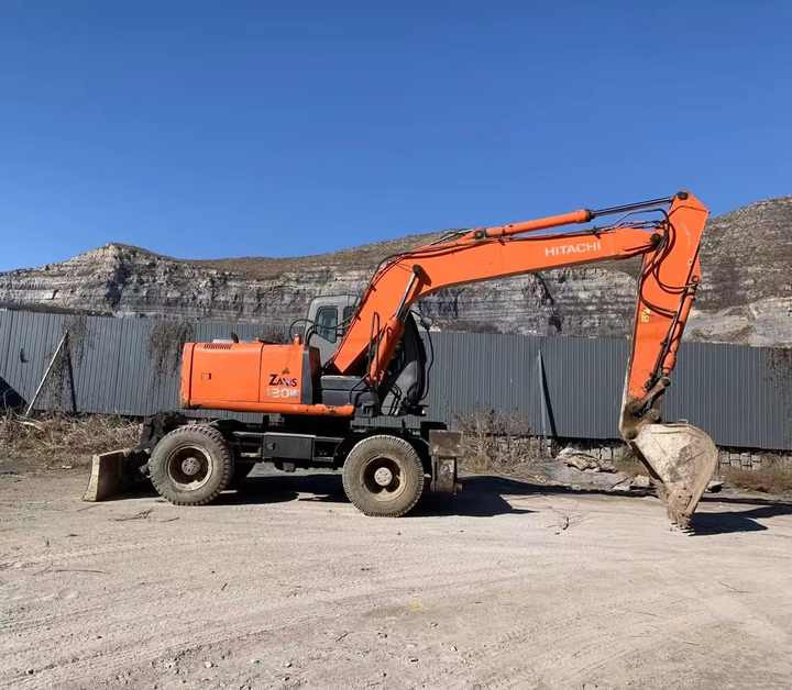 HITACHI ZX300 Excavator, Original Japan Surplus Hitachi ZX300 for Sale - Excavator: picture 3 HITACHI ZX300 Excavator, Original Japan Surplus Hitachi ZX300 for Sale - Excavator: picture 3