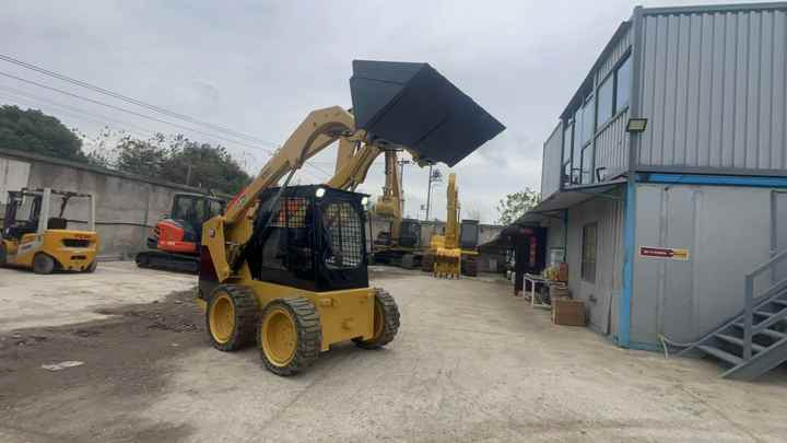 High Quality Used Cat 246D3 Excavator with Low Working Hours and Best Price Used Cat 246D3 Machine with Cheap Price for Sale - Skid steer loader: picture 5 High Quality Used Cat 246D3 Excavator with Low Working Hours and Best Price Used Cat 246D3 Machine with Cheap Price for Sale - Skid steer loader: picture 5