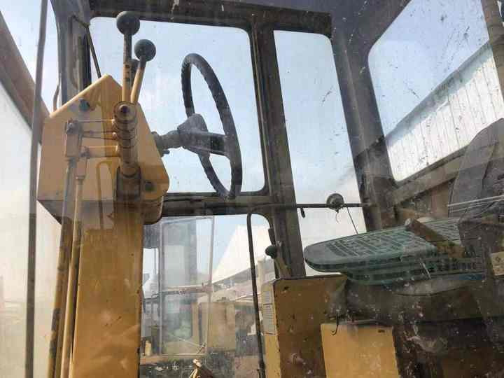 Japan Komatsu GD511 Motor Grader Cheap Price Komatsu Road Grader GD511 Good Condition in China - Grader: picture 4 Japan Komatsu GD511 Motor Grader Cheap Price Komatsu Road Grader GD511 Good Condition in China - Grader: picture 4