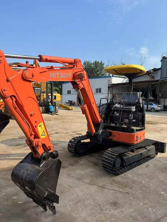 Mini 3-Ton Excavator used Hitachi ZX30 excavator with Excellent Performance and Low Price for sale! - Mini excavator: picture 5 Mini 3-Ton Excavator used Hitachi ZX30 excavator with Excellent Performance and Low Price for sale! - Mini excavator: picture 5