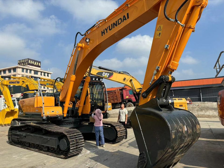 Nice Condition Korea Brand hyundai 305-9 30tons Middle Digger for Sale Used hyundai 210-9 215-9 220-9 305-9 Model Provide - Crawler excavator: picture 2 Nice Condition Korea Brand hyundai 305-9 30tons Middle Digger for Sale Used hyundai 210-9 215-9 220-9 305-9 Model Provide - Crawler excavator: picture 2