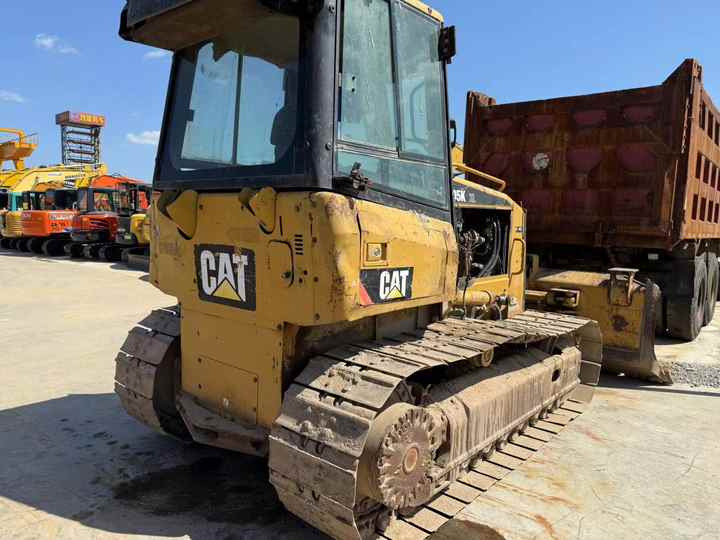Original Caterpillar D5k Bulldozer New Arrival Used Cat D5 D6 D7 Bulldozer on Hot Sale - Bulldozer: picture 3 Original Caterpillar D5k Bulldozer New Arrival Used Cat D5 D6 D7 Bulldozer on Hot Sale - Bulldozer: picture 3