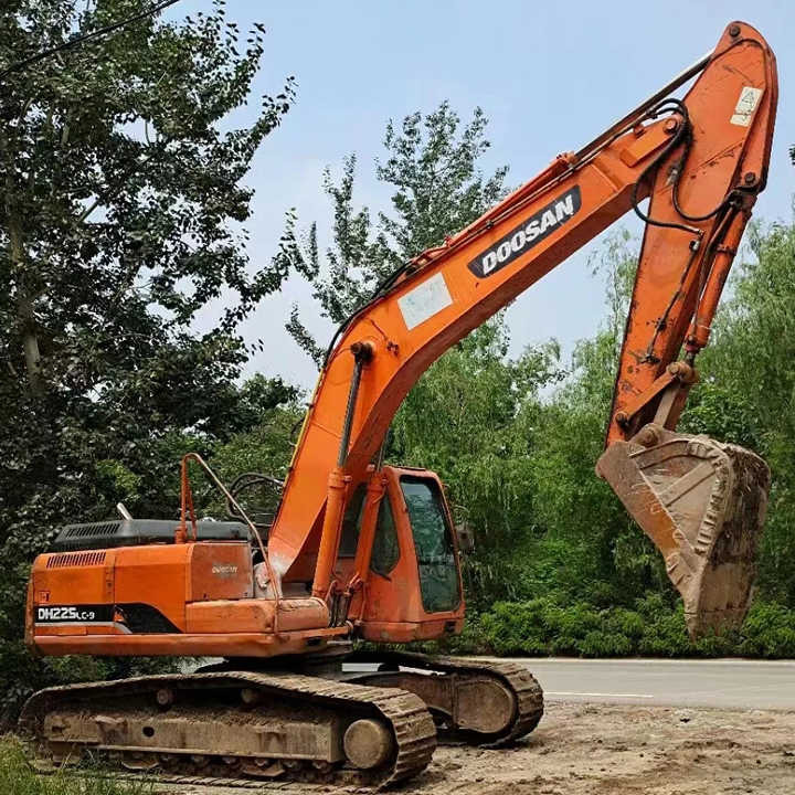 Original Second-hand Doosan DH225 Excavator Is in Good Condition Strong and Simple Maintenance - Excavator: picture 2 Original Second-hand Doosan DH225 Excavator Is in Good Condition Strong and Simple Maintenance - Excavator: picture 2