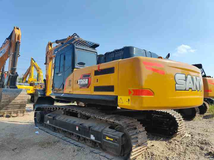 Second-hand SANY 365H Excavator in Excellent Condition Is Sold at a Low Price. 36-ton Used Hydraulic Excavator Is in Stock. - Crawler excavator: picture 2 Second-hand SANY 365H Excavator in Excellent Condition Is Sold at a Low Price. 36-ton Used Hydraulic Excavator Is in Stock. - Crawler excavator: picture 2