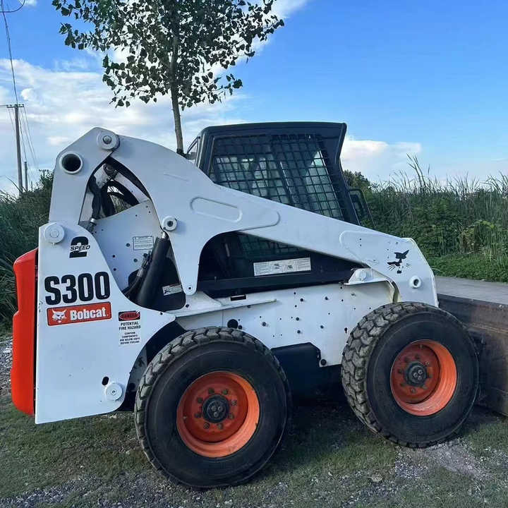 Used Bob Cat Bob Cat S300 Used Mini Skid Steer Wheel Loader Multifunctional Track Loaders Bobcat S300 - Skid steer loader: picture 2 Used Bob Cat Bob Cat S300 Used Mini Skid Steer Wheel Loader Multifunctional Track Loaders Bobcat S300 - Skid steer loader: picture 2